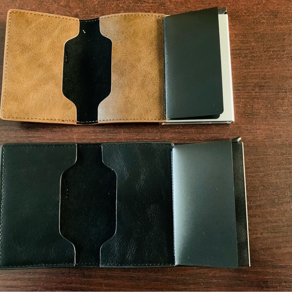 AirTag Slide Carbon Fibre Card Holder. Smart AirTag Wallet. Black or Coffee. - Picture 4 of 6